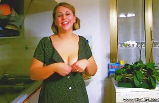 XXX resbaladizo lesbianas haciendo el amor entre ellas nuru gangbang orgía