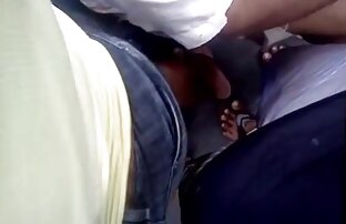XXX Lesbianas viejas y lesbianas cojiendo en la cama jóvenes r20